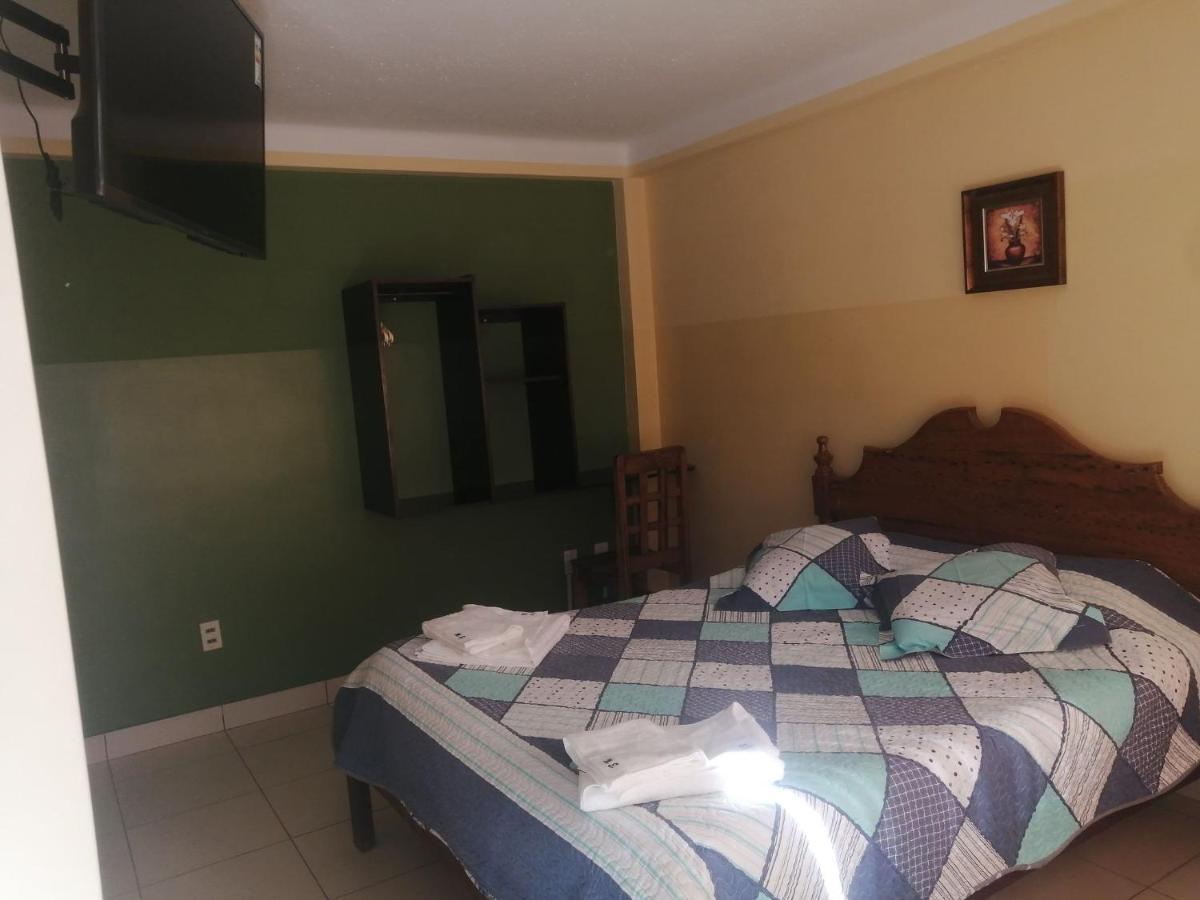 Mitru Express Tupiza Hotel Kültér fotó